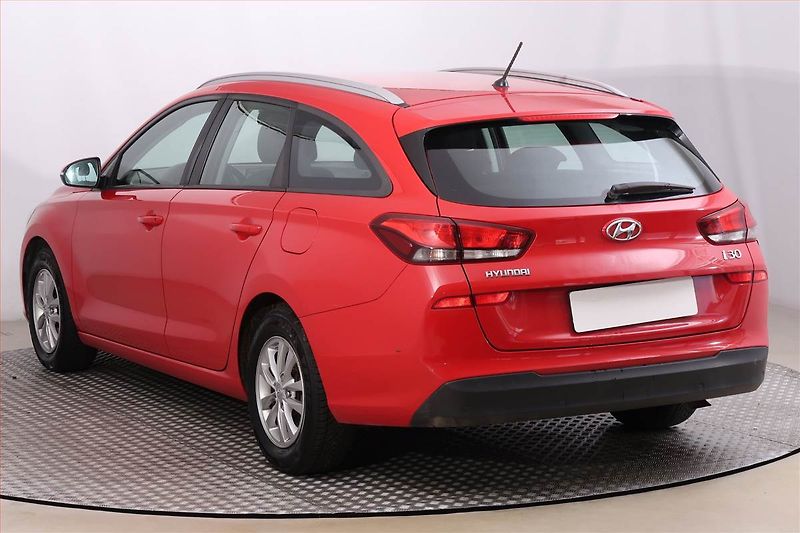 Hyundai i30 (2017) 1.0 T-GDI, Serv.kniha - fotka 4 z 16