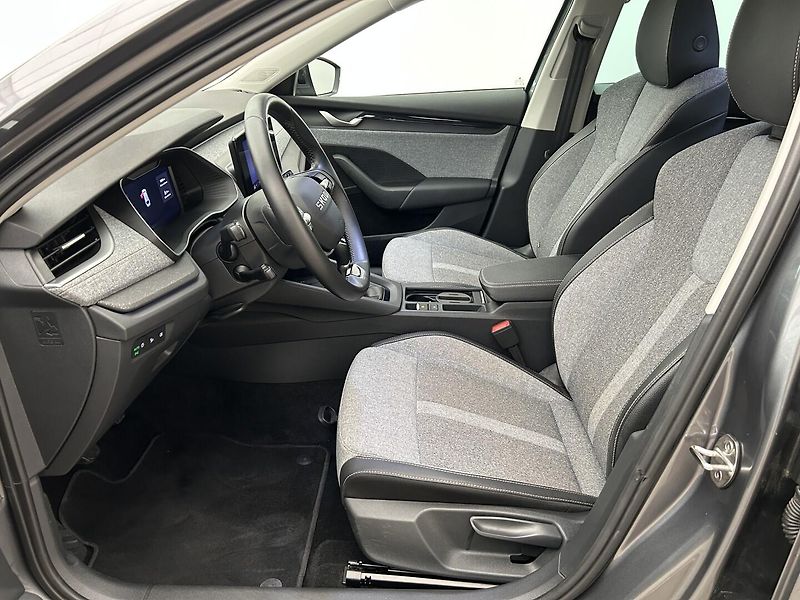 Škoda Octavia 1.5 TSI Top selection - fotka 24 z 32
