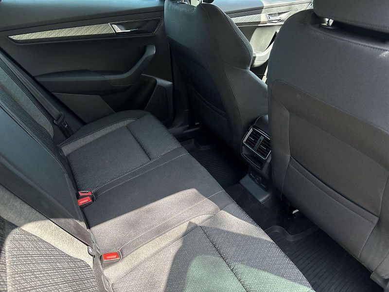 Škoda Karoq (2022) 2.0 TDI Style + - fotka 10 z 32