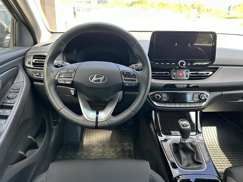 Hyundai i30 FB FL 1,0 T-GDI STYLE MHEV - fotka 11 z 30
