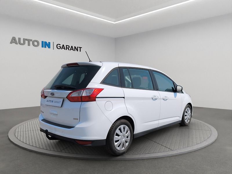 Ford Grand C-MAX (2018) 1.0 92kW, ČR, 1. Maj., Tažné, - fotka 9 z 30