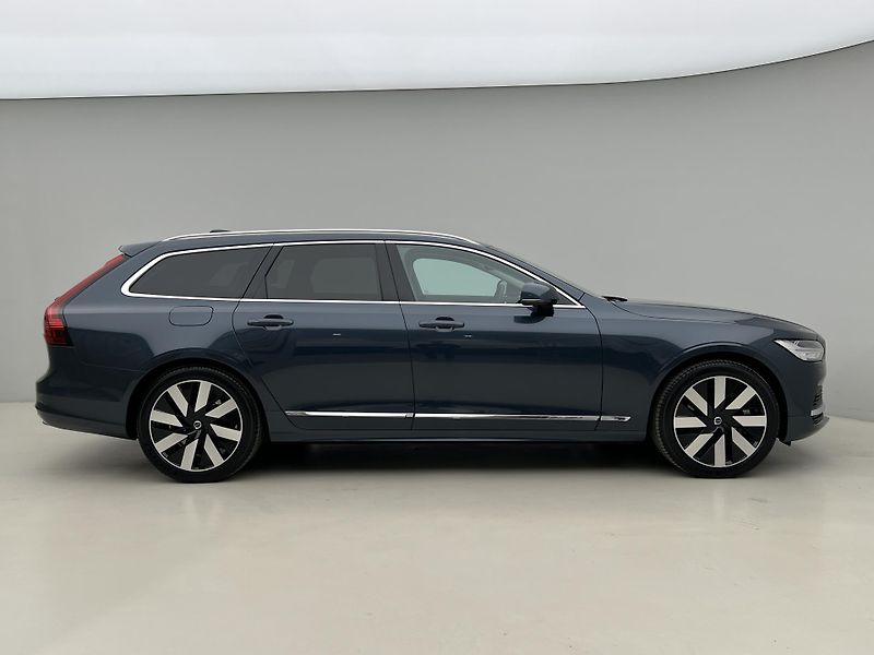 Volvo V90 T6 AWD RECHARGE CORE AUT 1.maj - fotka 10 z 47