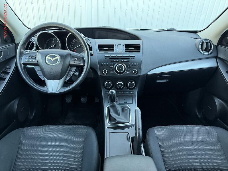 Mazda 3 (2011) 2.2MZR-CD, ČR, AC, tempo - fotka 8 z 15