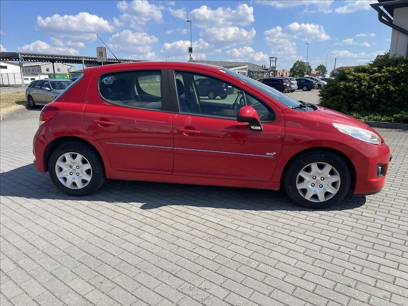 Peugeot 207 1,4 i 54kw Klima ESP po STK - fotka 5 z 33