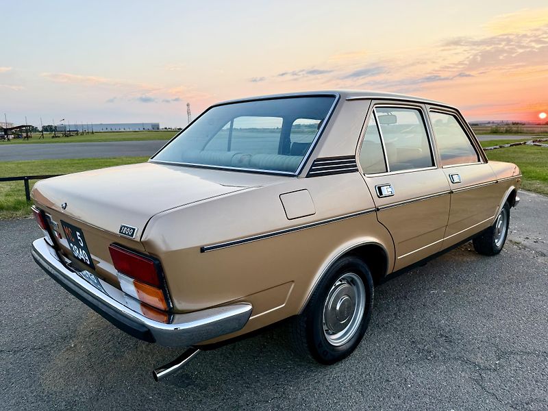 Fiat 132 1800 GLS 5 rychlostí REZERVACE - fotka 7 z 17