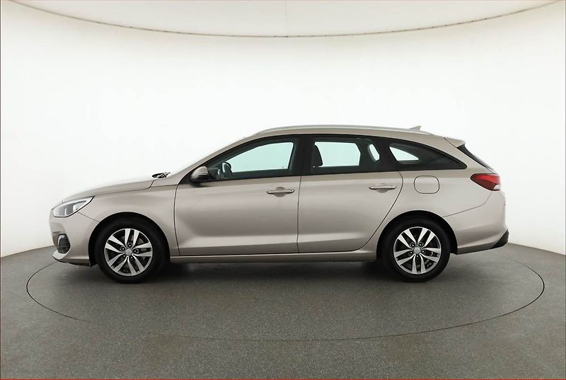 Hyundai i30 (2020) 1.4 T-GDI, Serv.kniha - fotka 3 z 19
