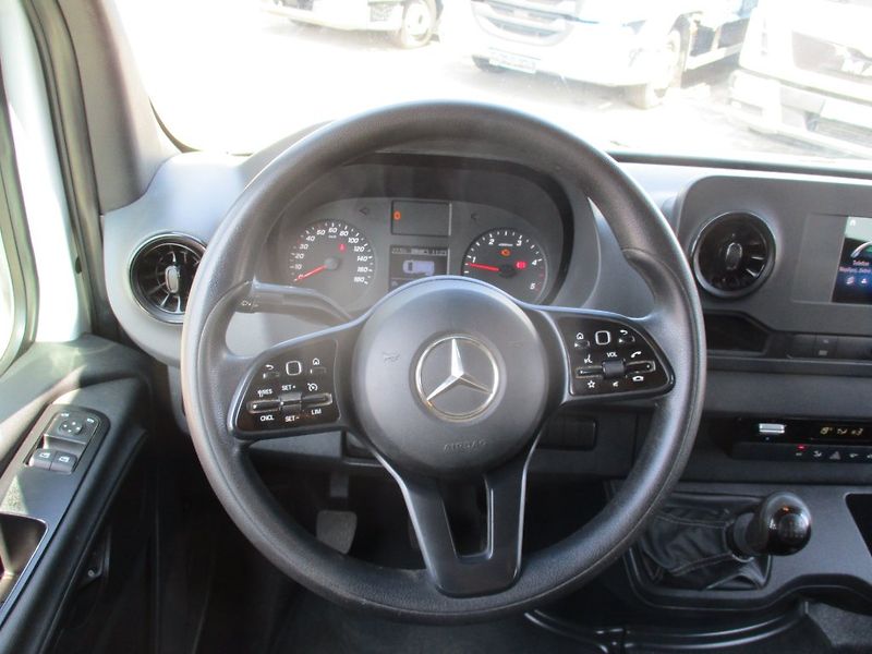 Mercedes-Benz Sprinter Doublecab Valník sklopný - fotka 18 z 33