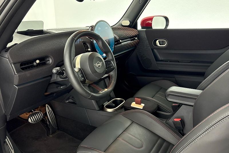 Mini JCW Coutryman ALL4 3dvéř. John Cooper Works - fotka 6 z 21