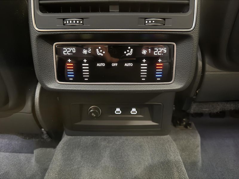 Audi Q7 3.0 55 TFSI quattro tiptronic - fotka 17 z 21