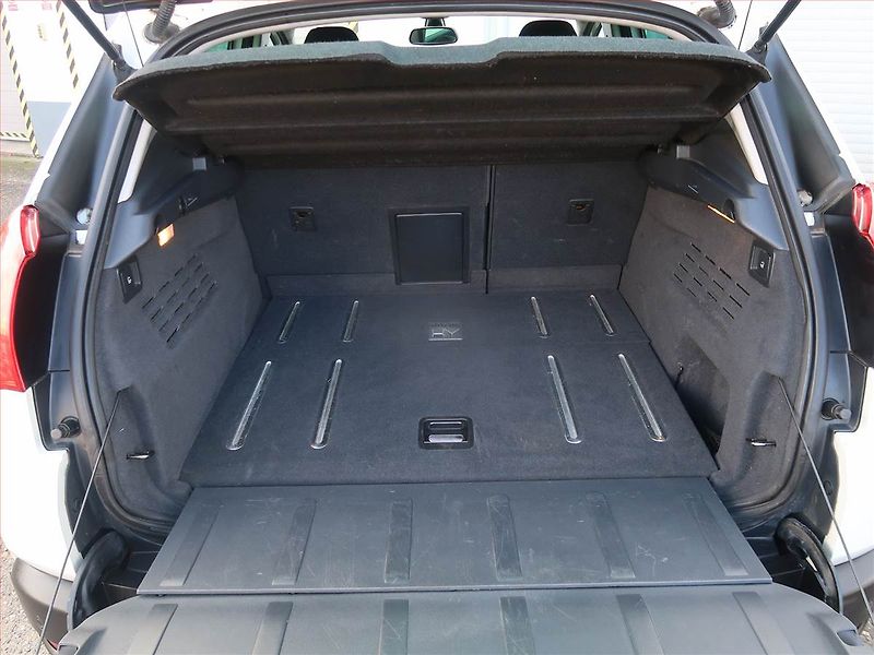 Peugeot 3008 (2013) Hybrid4, Automat, Tempomat - fotka 14 z 22