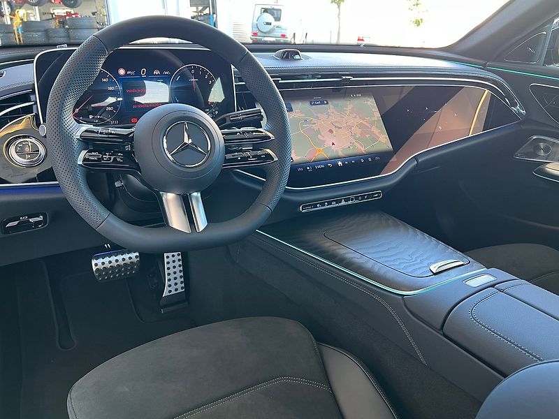 Mercedes-Benz Třídy E (2025) 300 de 4MATIC kombi s EQ - fotka 18 z 35