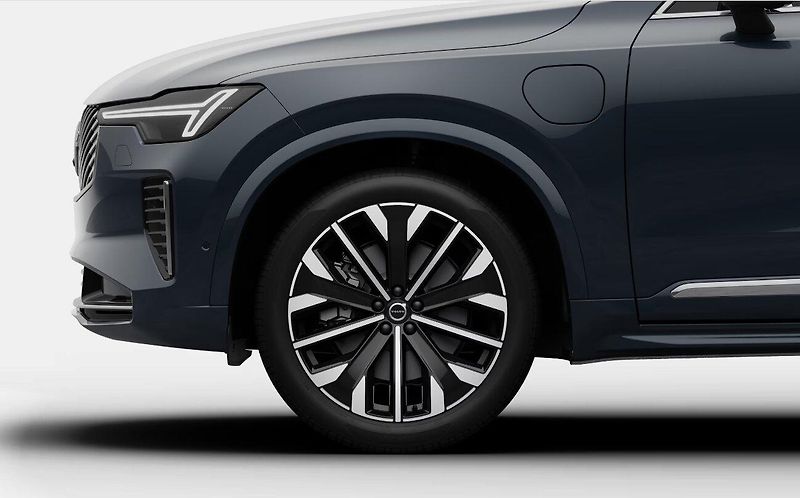 Volvo XC90 (2026) T8 AWD PLUS BRIGHT - fotka 9 z 17