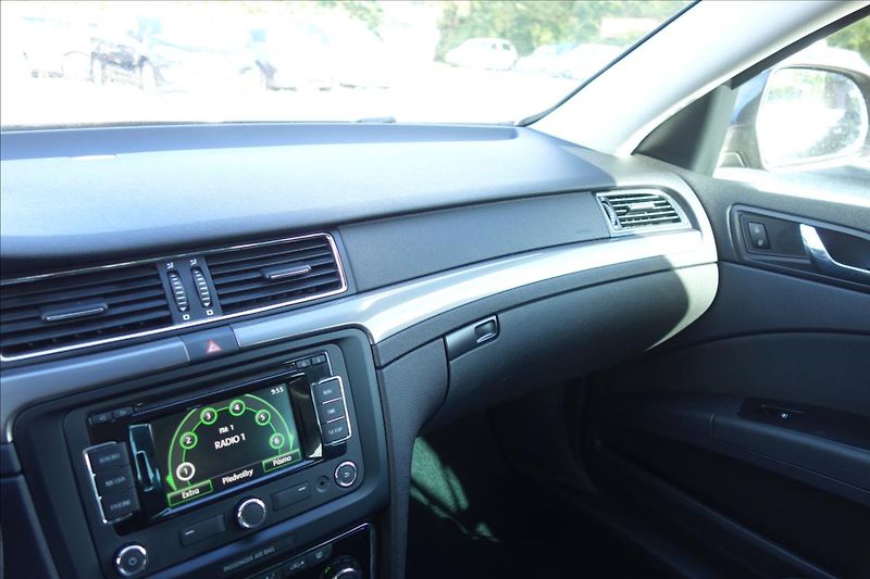 Škoda Superb 2,0 TDi 103KW,ČR,ACTIVE,4x4. - fotka 34 z 35