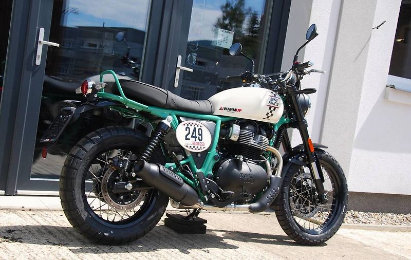 Royal Enfield (2026) Bear 650 TWO FOUR NINE - fotka 3 z 25