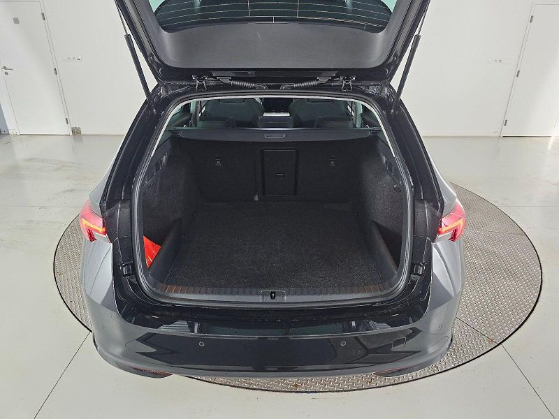 Škoda Octavia (2024) COMBI 1.5TSI 85kW DSG SELECTIO - fotka 26 z 26
