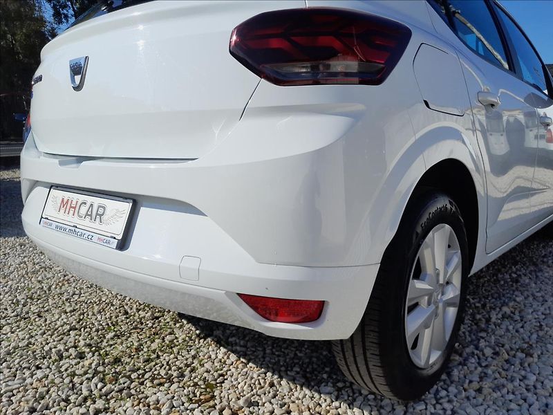 Dacia Sandero 1,0 SCe 49kW - fotka 15 z 48
