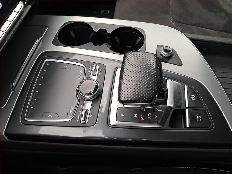Audi Q7 (2017) S-Line 3.0 TDI - fotka 13 z 23