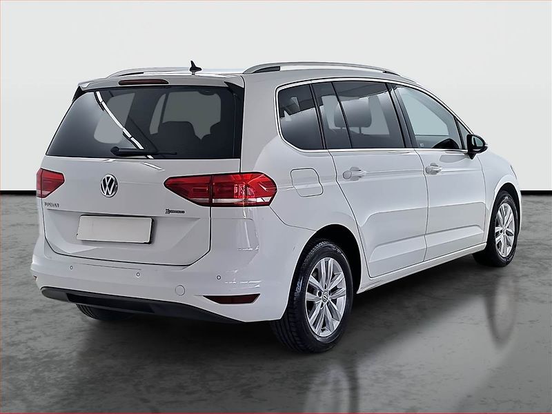 Volkswagen Touran (2019) Highline 1.6 TDI, Automat - fotka 5 z 19