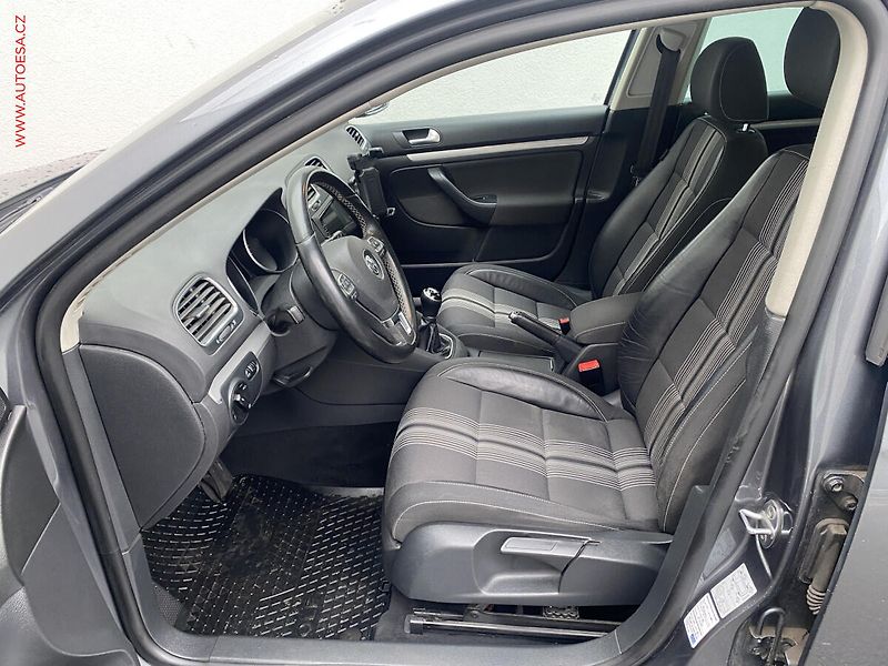 Volkswagen Golf (2012) 1.2 TSi, Match, +ALU - fotka 9 z 17