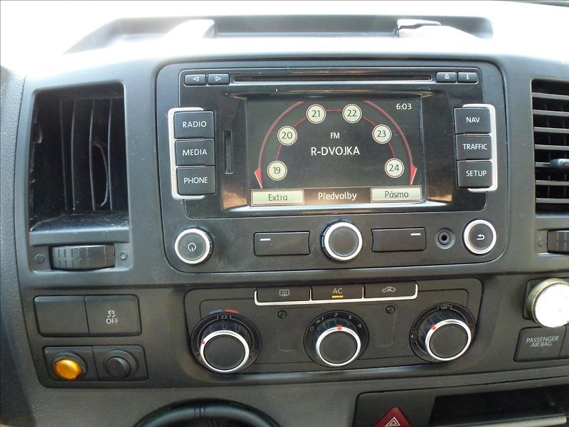 Volkswagen Transporter 2,0 TDI Long - fotka 34 z 48