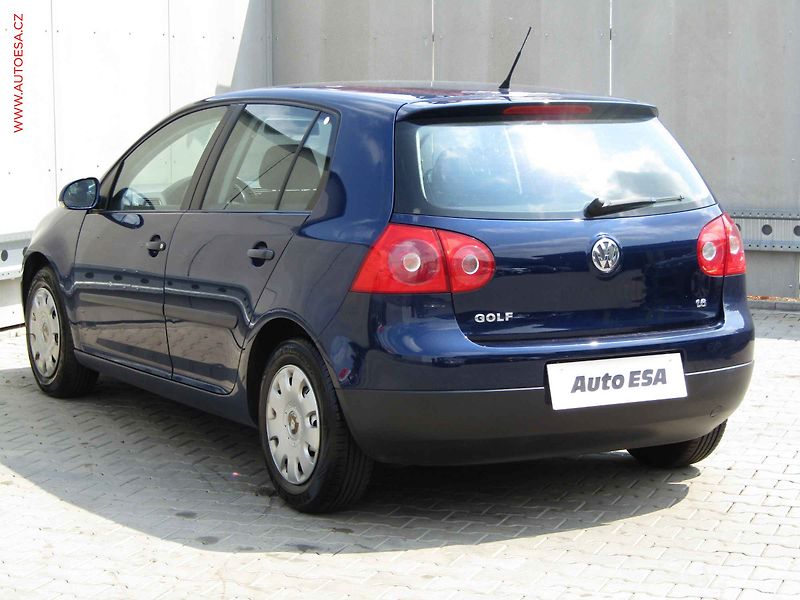 Volkswagen Golf (2008) 1.6 MPi, Navi, AC - fotka 6 z 17