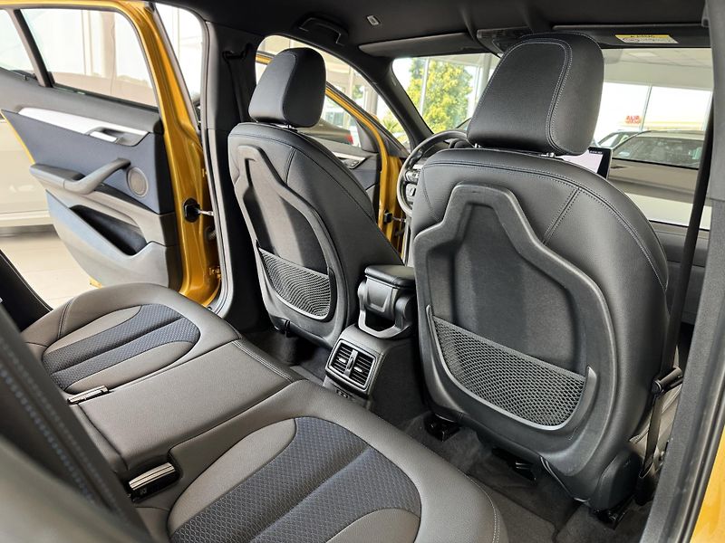 BMW X2 18d xDrive*M-SPORT* - fotka 18 z 40