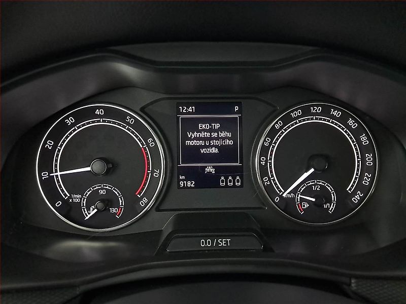 Škoda Kamiq (2023) Ambition 1.0 TSI - fotka 11 z 20