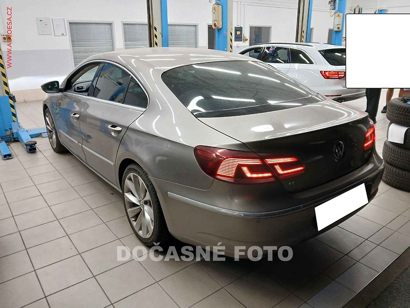 Volkswagen Passat CC (2013) 2.0 TDi, servis.kniha, AT - fotka 2 z 3