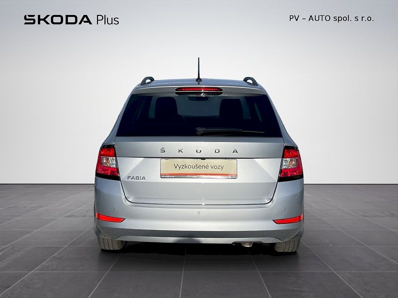 Škoda Fabia (2022) 1.0 TSI 70kW Ambition Plus - fotka 30 z 34
