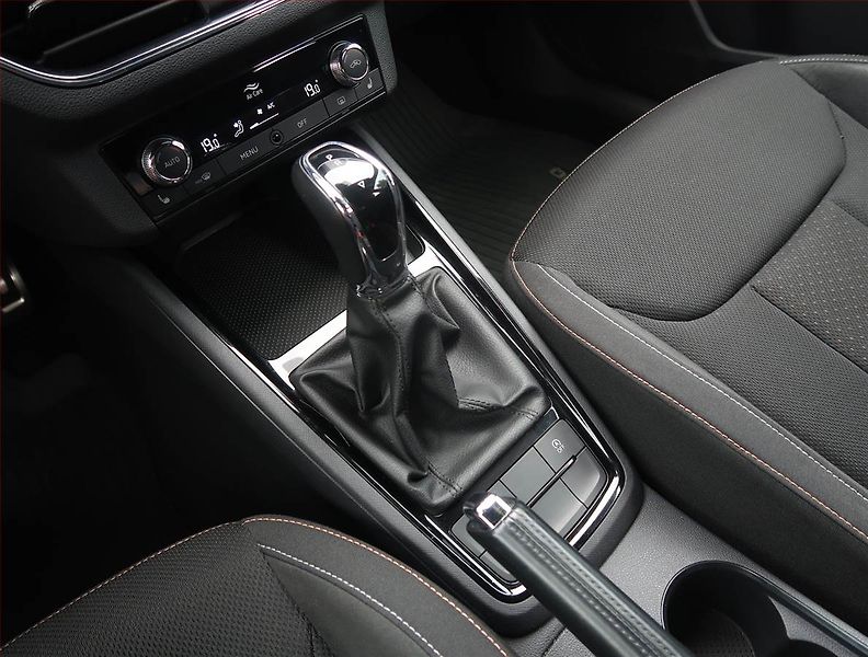 Škoda Kamiq (2022) Scoutline 1.0 TSI - fotka 13 z 19