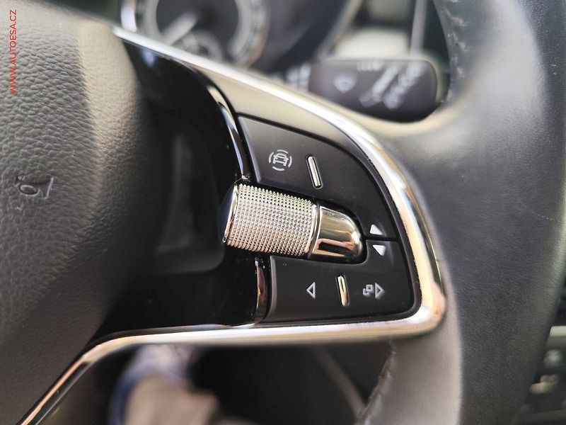 Škoda Fabia (2022) 1.0 TSi, 1.maj,ČR, Style - fotka 17 z 24