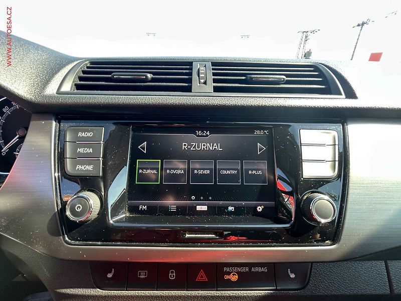 Škoda Fabia (2020) 1.0TSi, 2.maj,ČR, Style - fotka 15 z 16