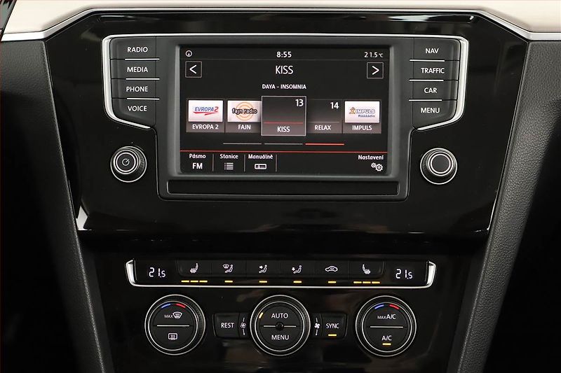 Volkswagen Passat (2015) Highline 2.0 TDI, Tempomat - fotka 13 z 17
