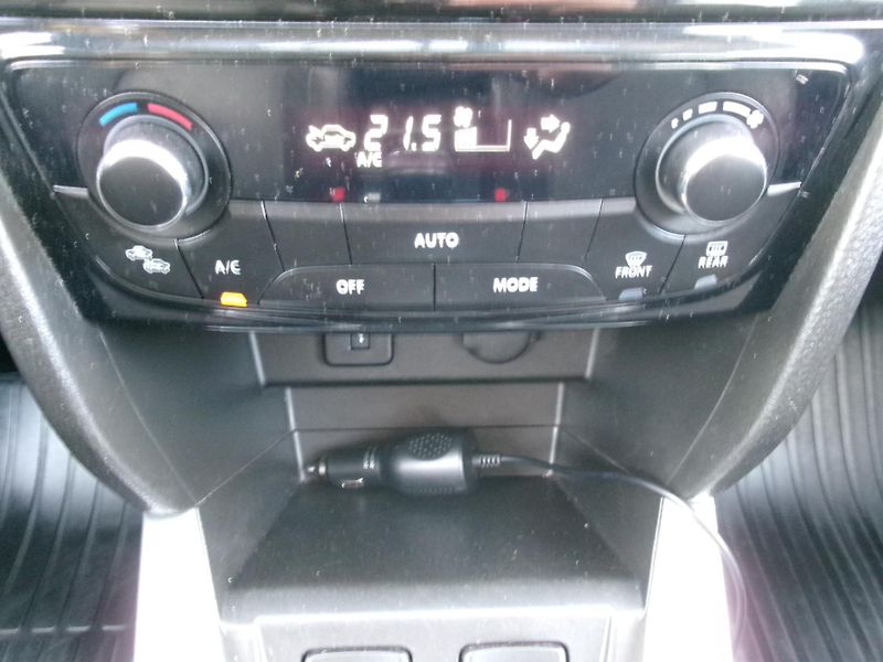Suzuki Vitara (2017) 1,4 BJet 4x4 NAVI ACC ALU - fotka 18 z 30