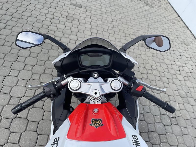 Aprilia (2025) RS 125 EU5+ - fotka 9 z 11