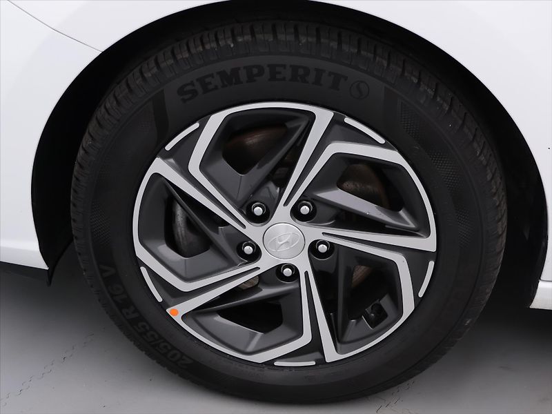 Hyundai i30 1,5 T-GDI Mild Hyb Smart - fotka 25 z 32