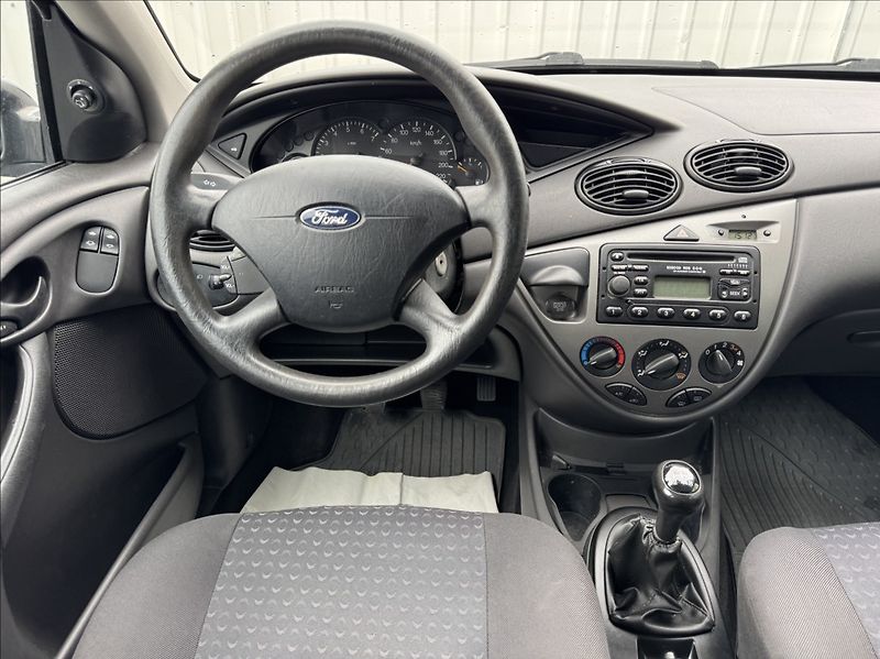 Ford Focus 1,6 i 16V 74kW 1.maj. původ ČR - fotka 27 z 45