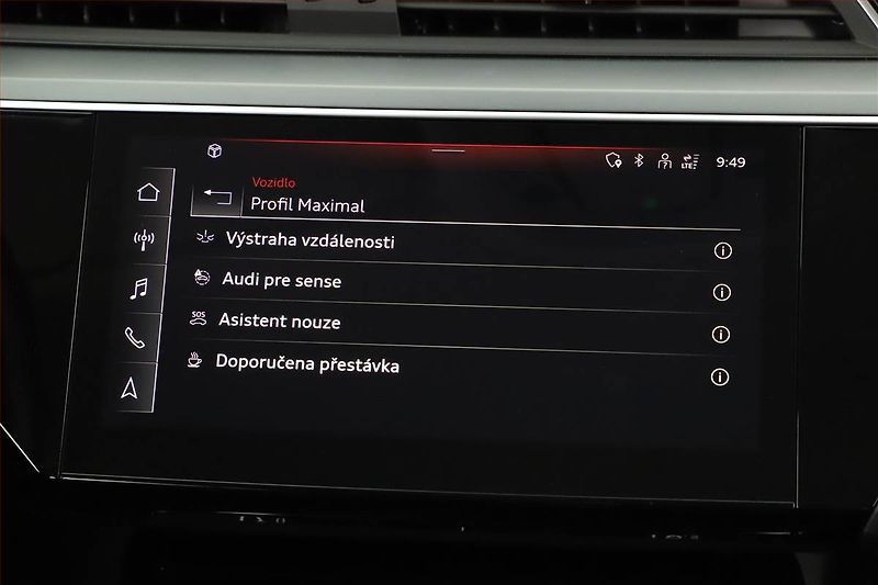 Audi e-tron (2021) S-Line 50 quattro - fotka 17 z 30