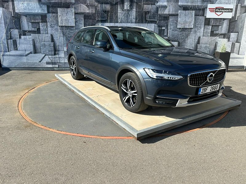 Volvo V90 (2018) 2.0D, 140KW, CROSSCOUNTRY - fotka 1 z 25