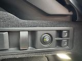 BMW Řada 3 330d xDrive Touring TOP STAV - náhled 29