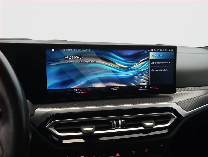 BMW i4 (2022) M50, SoH 88% - fotka 22 z 34