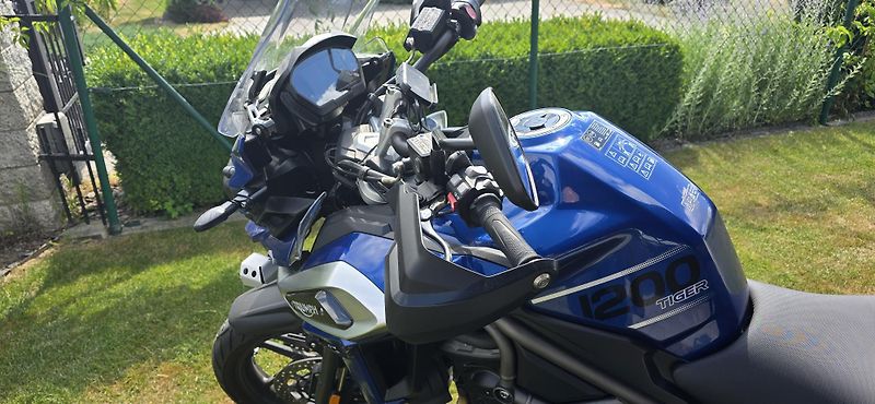 Triumph Tiger Explorer 1200 XR (2019) NEVYUŽITÉ - fotka 8 z 16