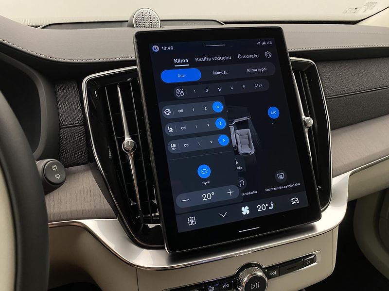 Volvo XC90 (2026) T8 AWD Plug-in BRIGHT PLUS 7m - fotka 46 z 74