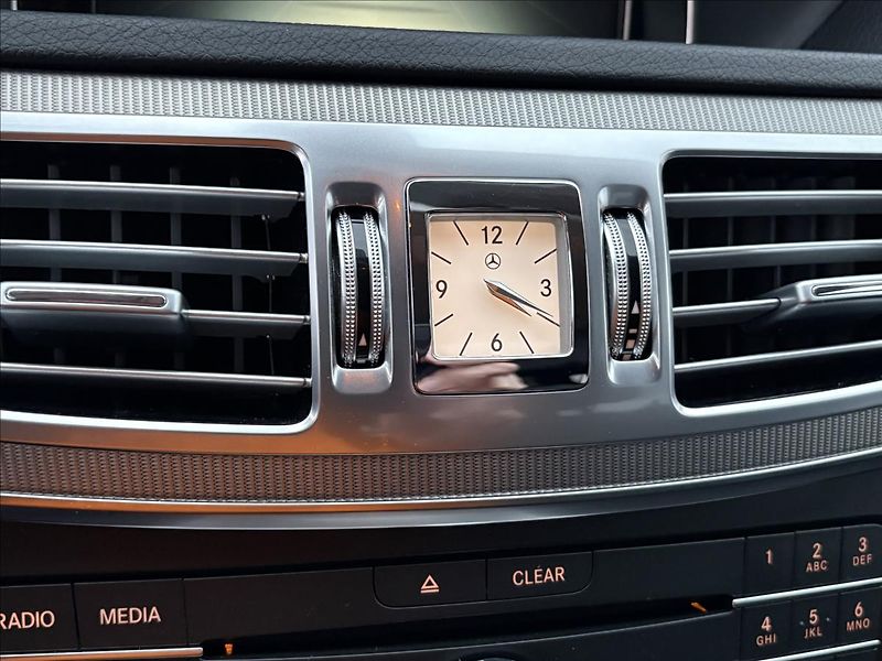Mercedes-Benz Třídy E 2,2 200CDi 100kW,Led,Navi,Výhř - fotka 13 z 36