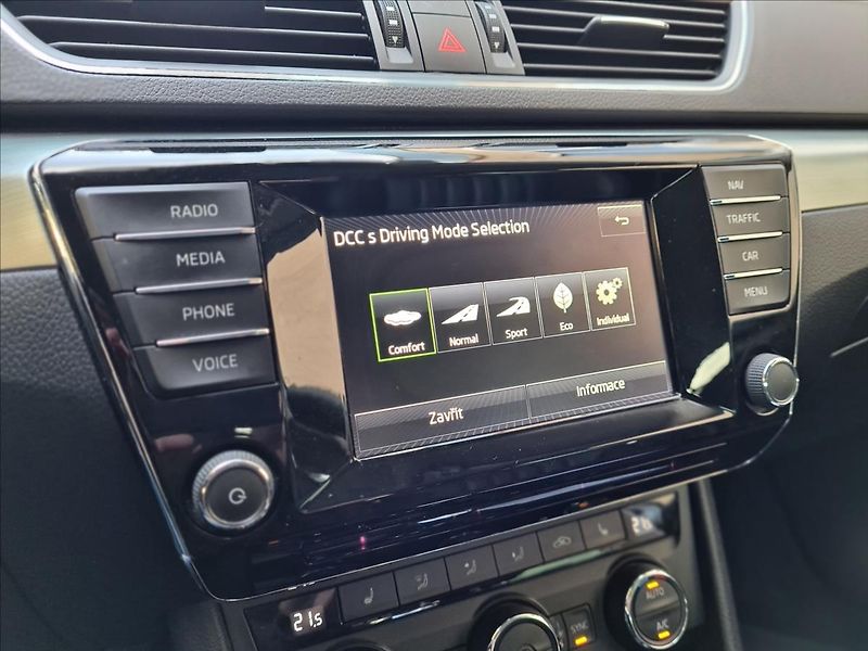 Škoda Superb III 2.0TD*NAV*EL.KUFR*SERV - fotka 15 z 29