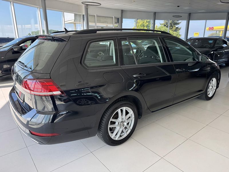 Volkswagen Golf 1,0TSI DSG*81kW*LED*Masáž - fotka 5 z 32