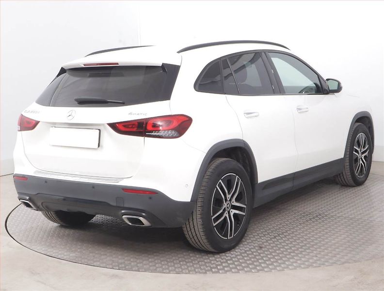 Mercedes-Benz GLA (2020) 200 d 4MATIC - fotka 5 z 22