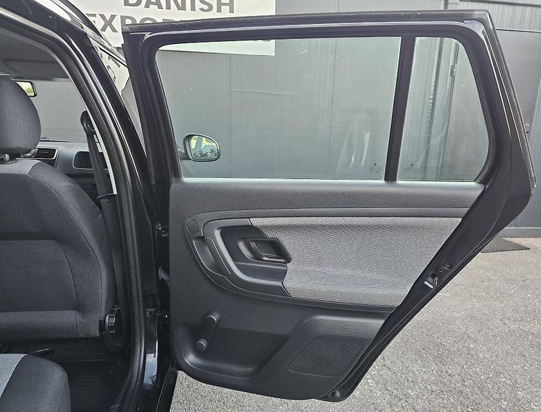 Škoda Fabia 1.2 TSI 63kW,KLIMA,1.MAJITEL - fotka 30 z 49