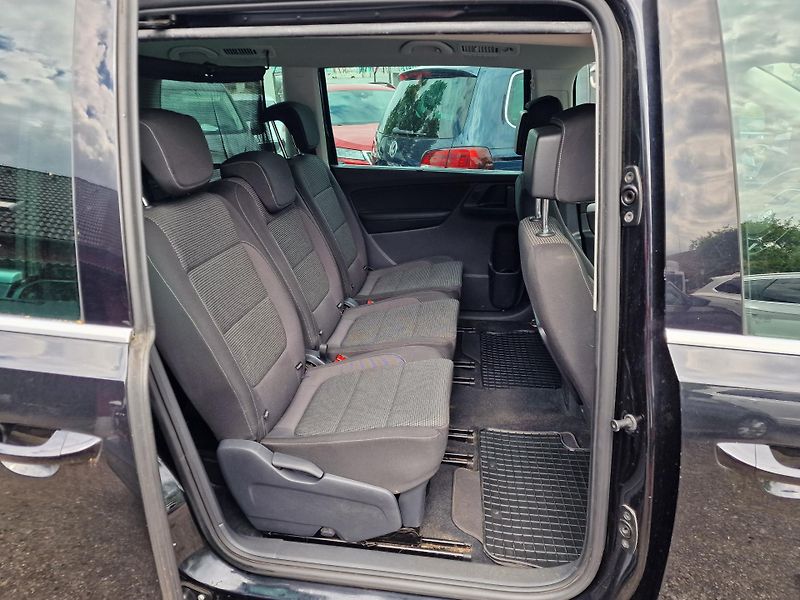Volkswagen Sharan 2,0TDI 110KW KAMERA TAŽNÉ ZAŘ. - fotka 10 z 20
