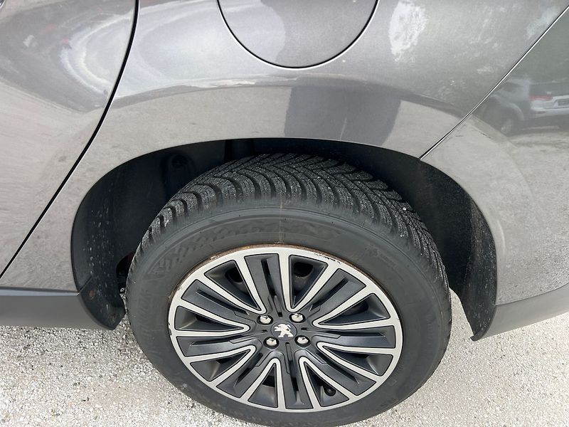 Peugeot 2008 1.6 HDI - fotka 15 z 15